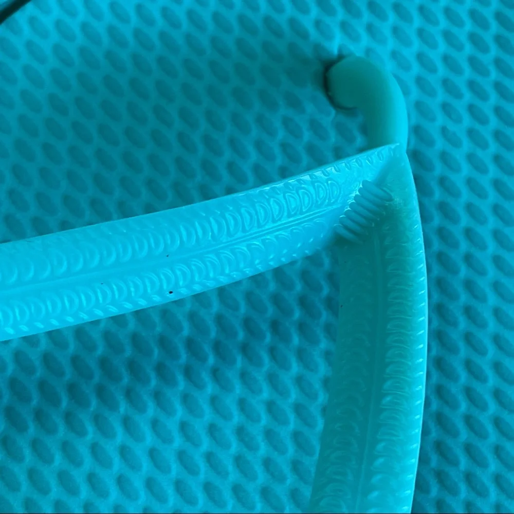 🟢3/$15 OLD NAVY Mint green flip-flops - Picture 7 of 9